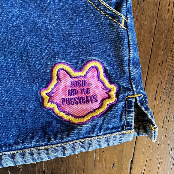 Josie and the Pussycats vintage denim shorts size 6/6X great condition - Picture 3 of 10